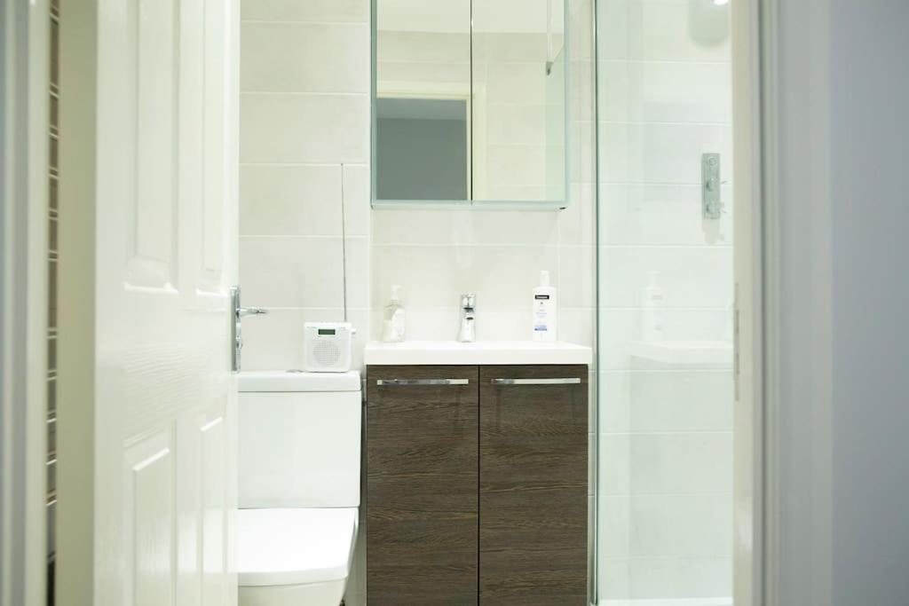 Vakantiehuis Reeve House - 2-bed - Free Parking & Wi-fi Kenilworth